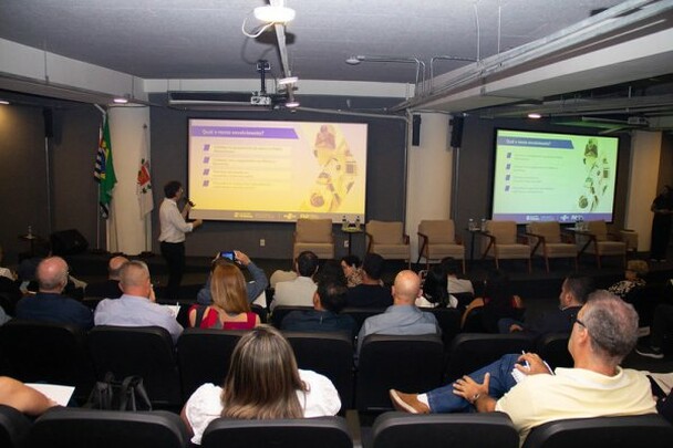 Gestores públicos da Baixada Santista discutem políticas de desenvolvimento em oficina do projeto Conexão Urbana