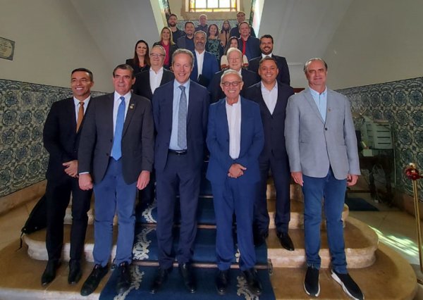 Prefeitos brasileiros conhecem experiências focadas em inovação, tecnologia e resíduos sólidos em Portugal